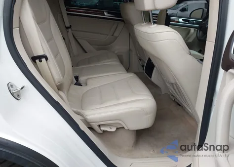 2012 Volkswagen Touareg Tdi Executive/Tdi Lux/Tdi Sport from USA, damaged, VIN WVGFK9BP2CD005065